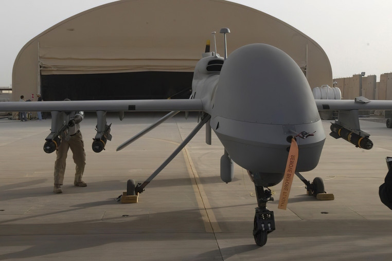 Vì sao Mỹ chưa cung cấp UAV "Đại bàng xám" Gray Eagle cho Ukraine?